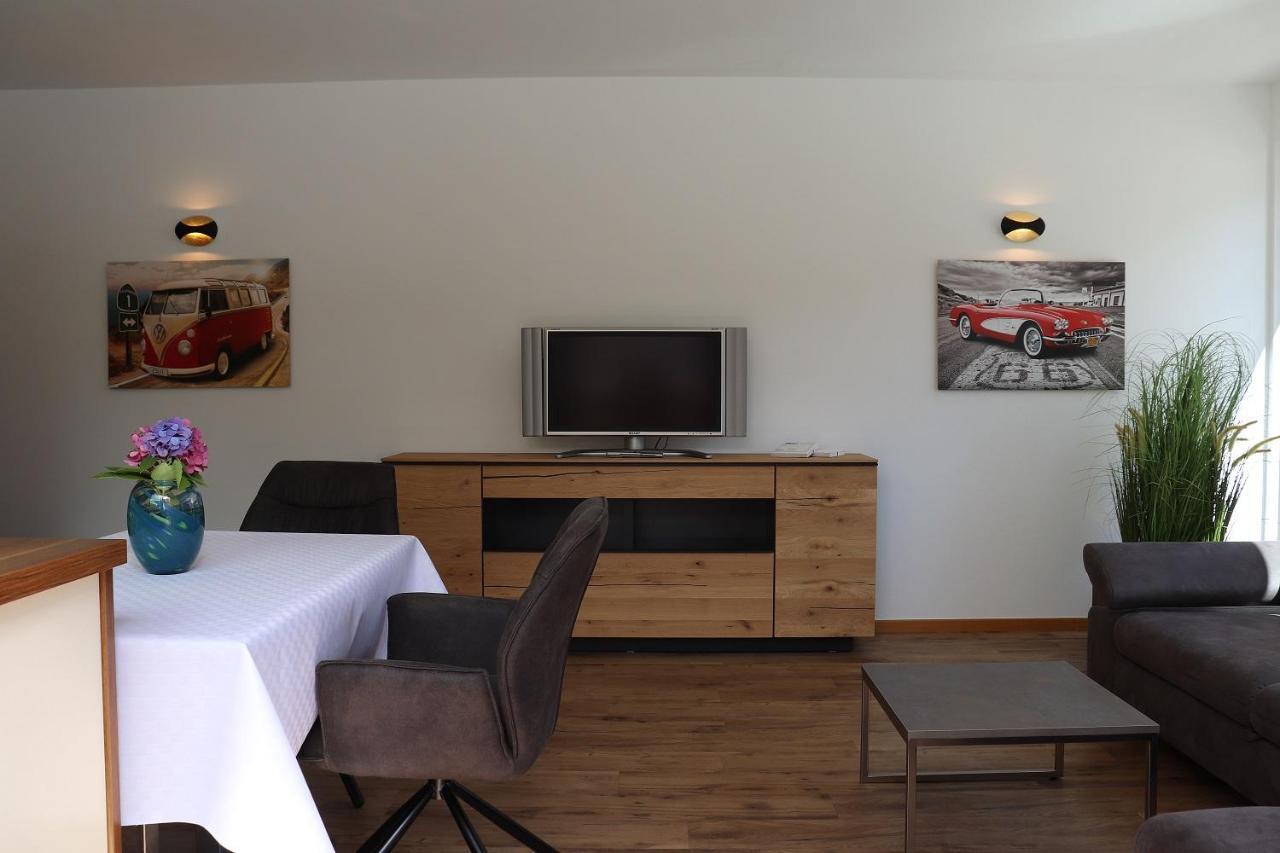 Ferienwohnung Mit Garage, Fahrradraum Und Sehr Grosser Sonnenverwoehnten Terrasse Lagundo Exteriör bild
