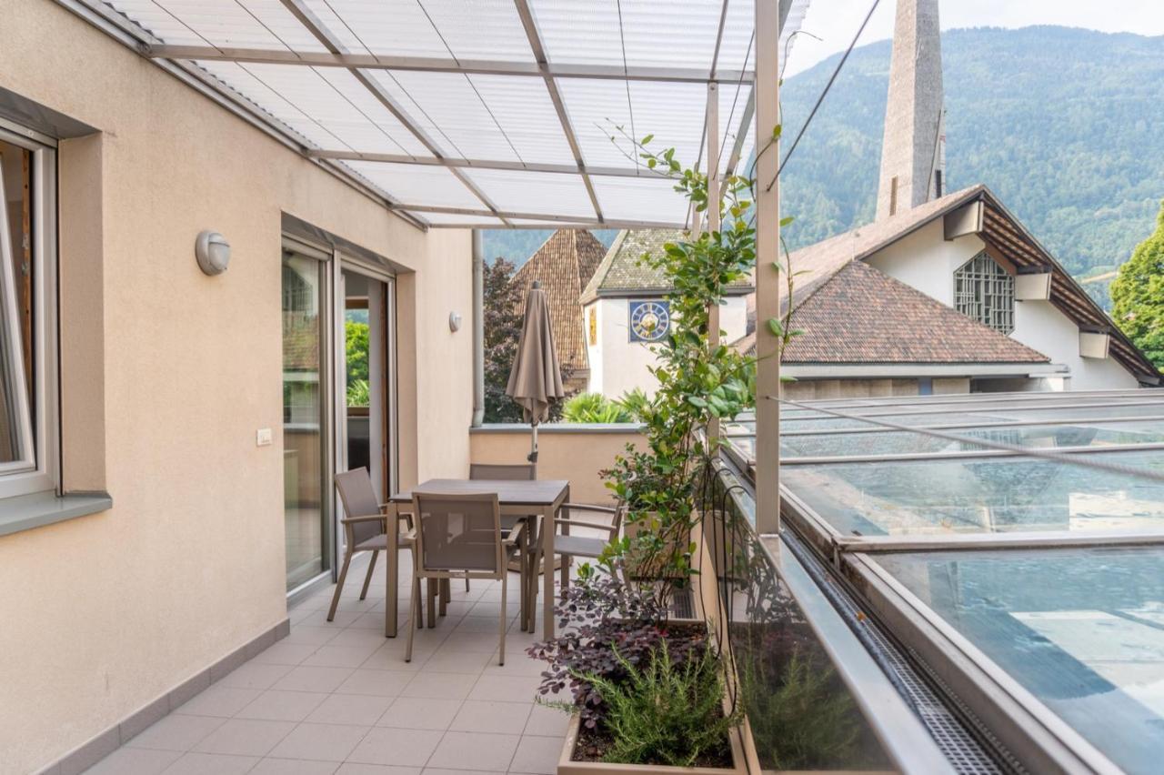 Ferienwohnung Mit Garage, Fahrradraum Und Sehr Grosser Sonnenverwoehnten Terrasse Lagundo Exteriör bild